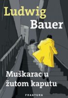 Muškarac u žutom kaputu