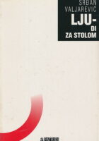 Ljudi za stolom